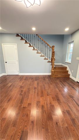 898 Speyer Ave, Monaca, PA 15061