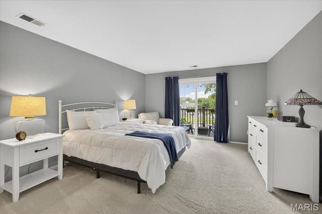 1356 Holgate Drive G3, Ballwin, MO 63021