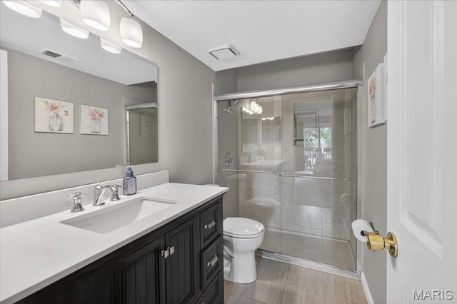 1356 Holgate Drive G3, Ballwin, MO 63021