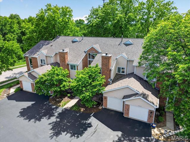 1356 Holgate Drive G3, Ballwin, MO 63021