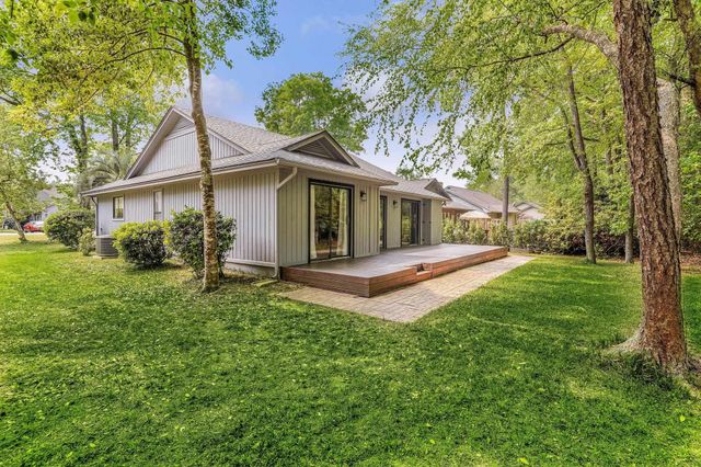 103 Hickory Dr., Conway, SC 29526