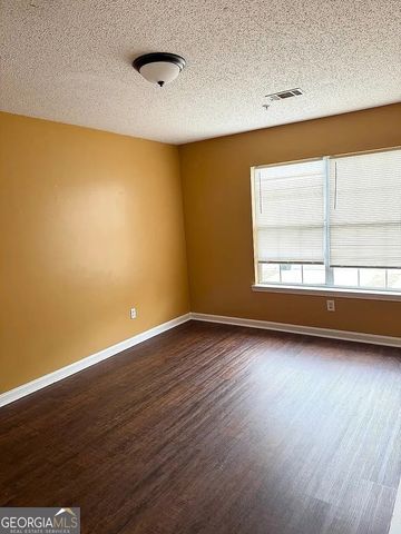 1202 Pinedale Circle NW, Conyers, GA 30012