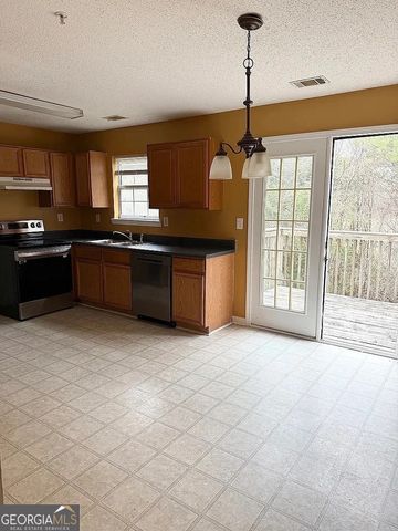 1202 Pinedale Circle NW, Conyers, GA 30012