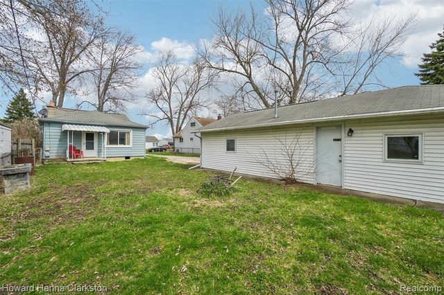 19136 Florian Street, Roseville, MI 48066