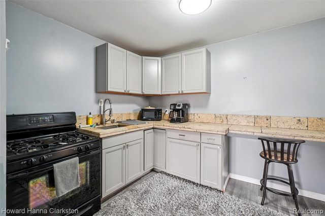 19136 Florian Street, Roseville, MI 48066