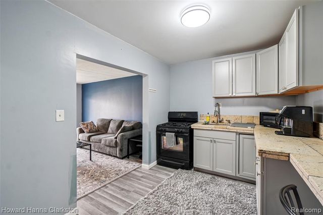 19136 Florian Street, Roseville, MI 48066