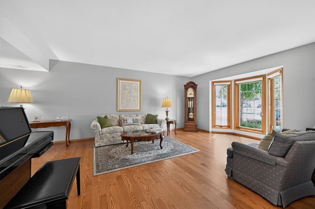 10841 Long Avenue, Oak Lawn, IL 60453