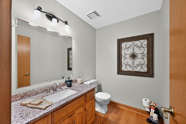 10841 Long Avenue, Oak Lawn, IL 60453