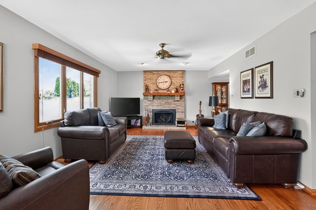 10841 Long Avenue, Oak Lawn, IL 60453