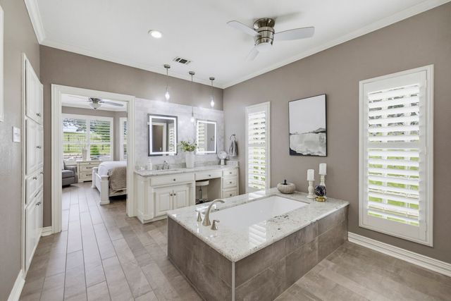 11812 Blue Creek Drive, Fort Worth, TX 76008