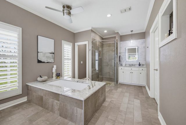 11812 Blue Creek Drive, Fort Worth, TX 76008