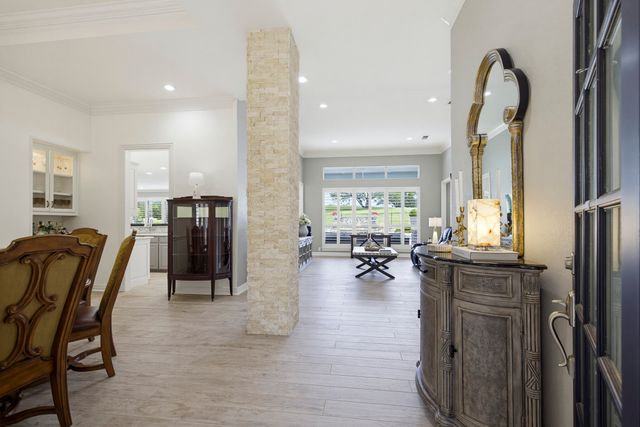 11812 Blue Creek Drive, Fort Worth, TX 76008