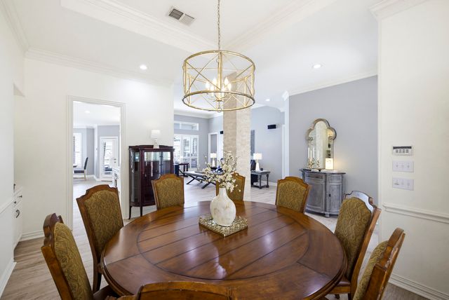 11812 Blue Creek Drive, Fort Worth, TX 76008