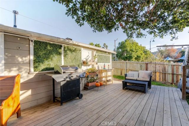 10434 Irma Avenue, Tujunga, CA 91042