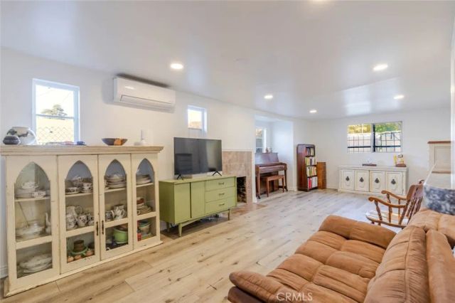 10434 Irma Avenue, Tujunga, CA 91042