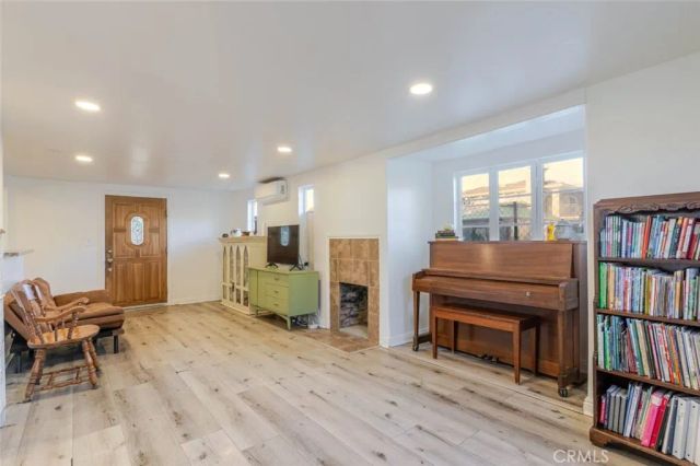 10434 Irma Avenue, Tujunga, CA 91042