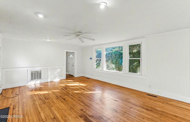 2301 Hermitage Road, Beaufort, SC 29902