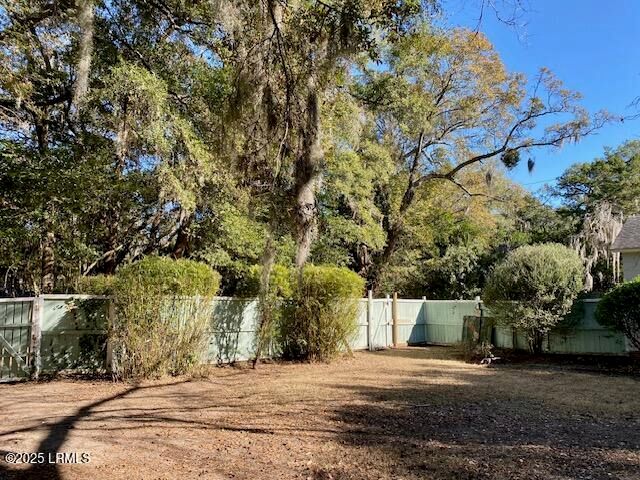 2301 Hermitage Road, Beaufort, SC 29902