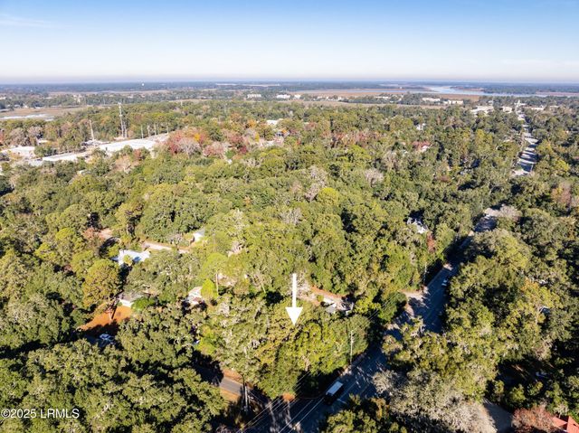 2301 Hermitage Road, Beaufort, SC 29902