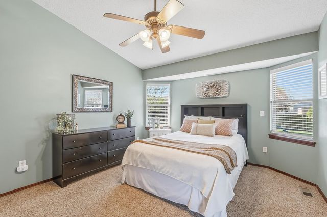 2637 E Keys Ct, Derby, KS 67037
