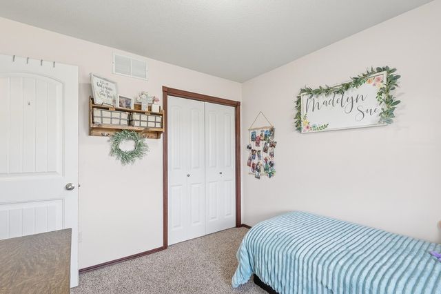 2637 E Keys Ct, Derby, KS 67037