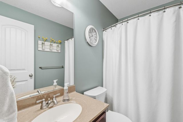 2637 E Keys Ct, Derby, KS 67037