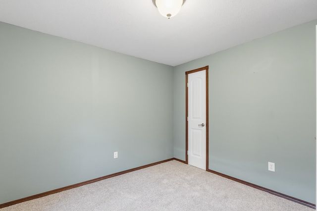 2637 E Keys Ct, Derby, KS 67037