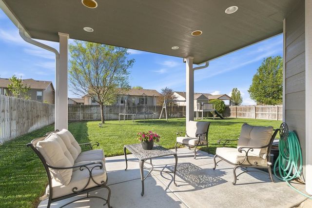 2637 E Keys Ct, Derby, KS 67037