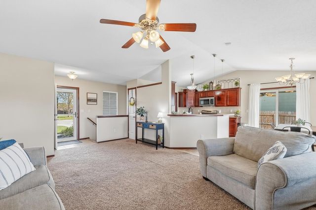 2637 E Keys Ct, Derby, KS 67037