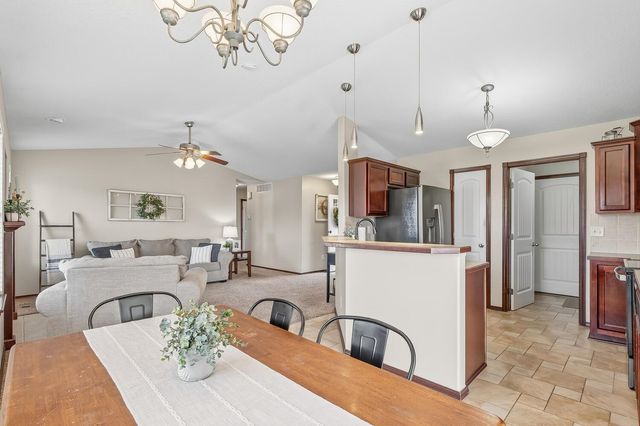 2637 E Keys Ct, Derby, KS 67037