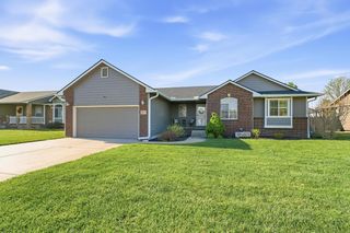 2637 E Keys Ct, Derby, KS 67037