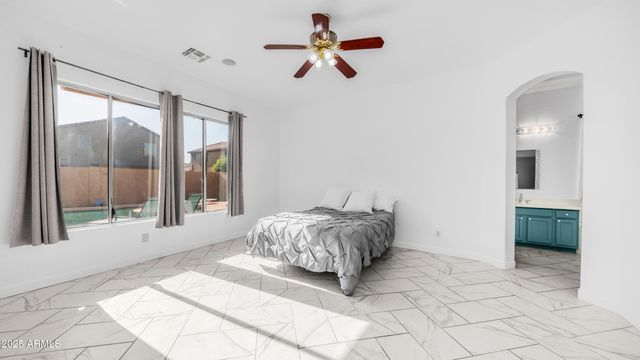 757 W CAROB Way, Chandler, AZ 85248