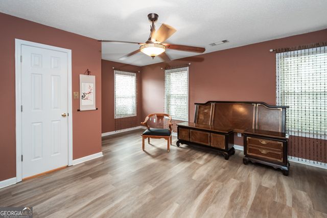 115 Courtyard Lane, Newnan, GA 30265