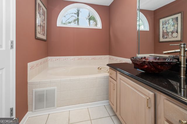 115 Courtyard Lane, Newnan, GA 30265