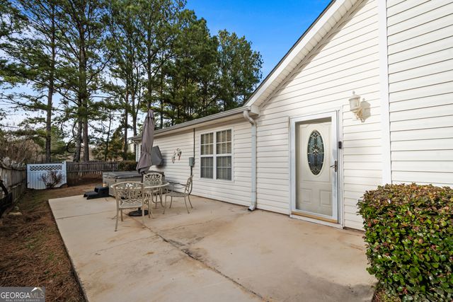 115 Courtyard Lane, Newnan, GA 30265