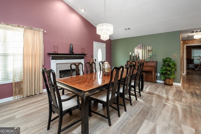 115 Courtyard Lane, Newnan, GA 30265