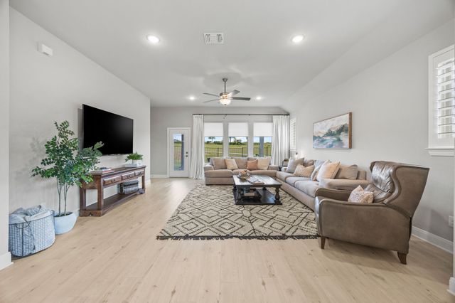 2102 Clear Water Way, Royse City, TX 75189