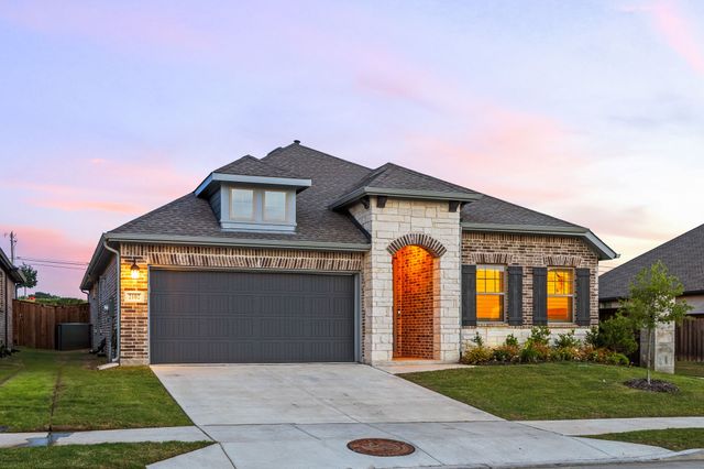 2102 Clear Water Way, Royse City, TX 75189