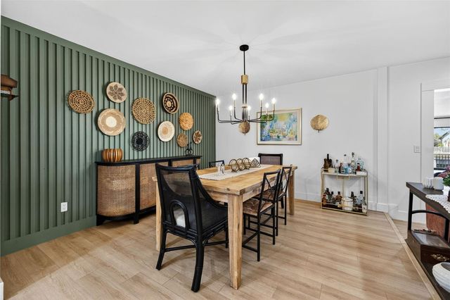 8450 FLAGSTONE DRIVE, Tampa, FL 33615