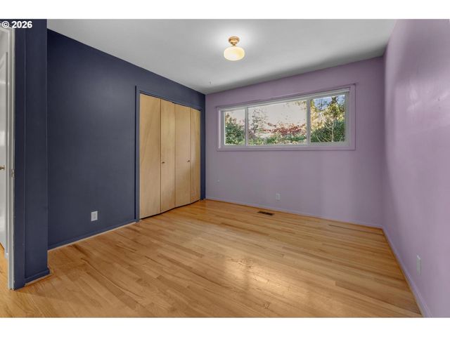 2591 GREENTREE Rd, Lake Oswego, OR 97034