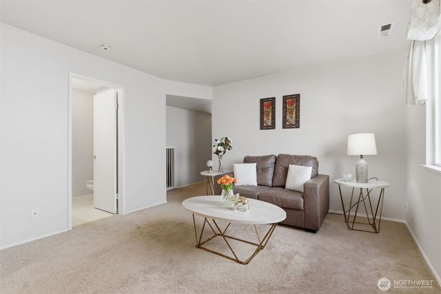88 NW Lopez Lane, Bremerton, WA 98311