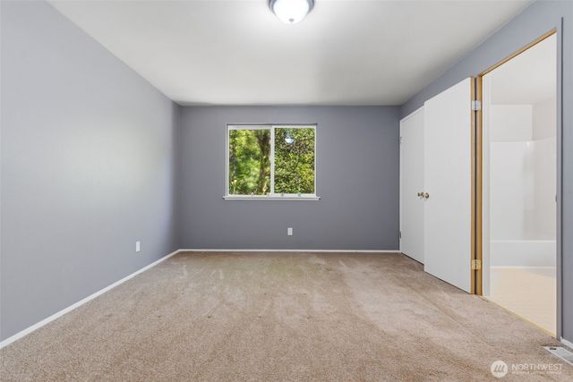 88 NW Lopez Lane, Bremerton, WA 98311