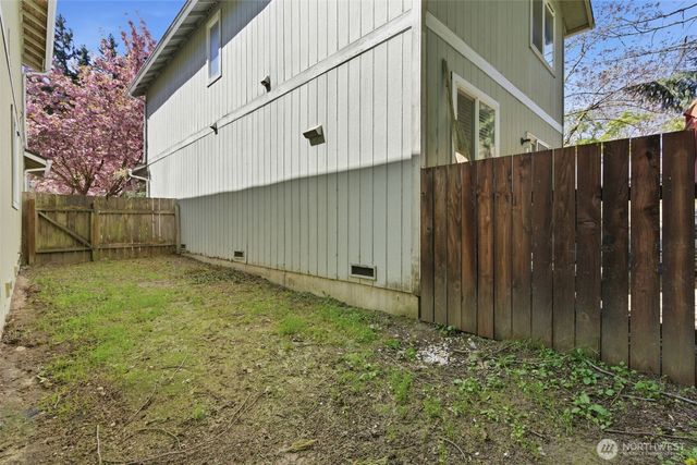 88 NW Lopez Lane, Bremerton, WA 98311