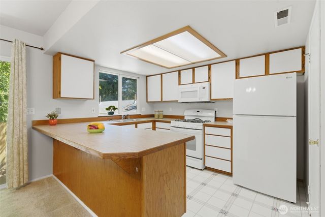 88 NW Lopez Lane, Bremerton, WA 98311