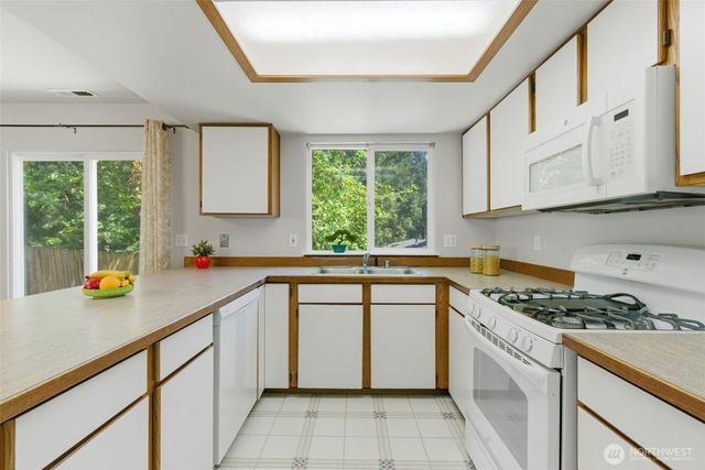 88 NW Lopez Lane, Bremerton, WA 98311