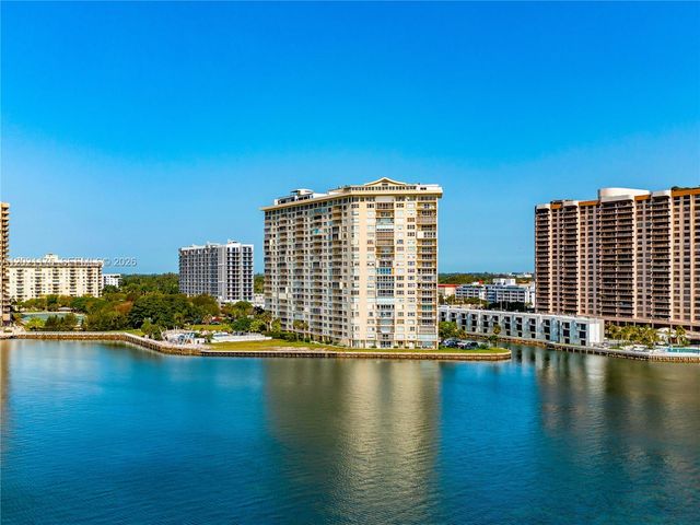 11111 Biscayne Blvd 912, Miami, FL 33181