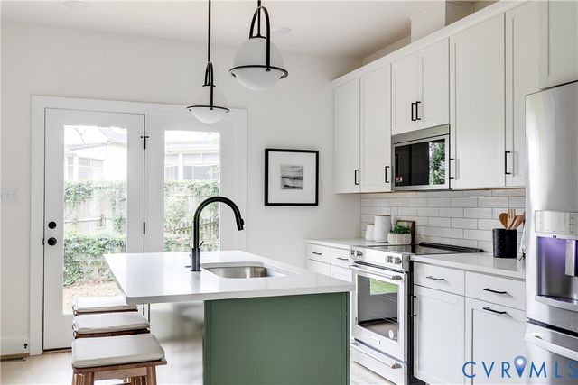 2216 Carrington St, Richmond, VA 23223