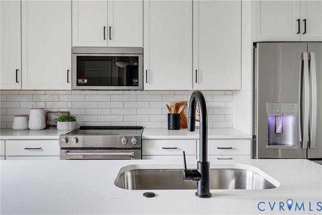 2216 Carrington St, Richmond, VA 23223