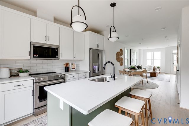 2216 Carrington St, Richmond, VA 23223