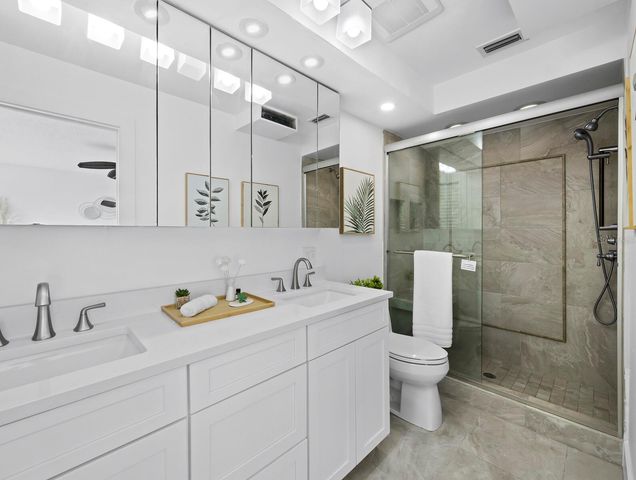 800 S BLVD OF THE PRESIDENTS 19, Sarasota, FL 34236